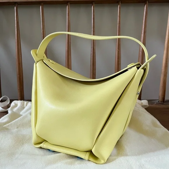 Advene Age Bag in yellow - like new with both straps. - Picture 4 of 7